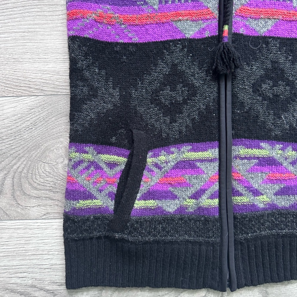 Ralph Lauren Black and Purple Patterned Vest with Fur Collar - Picture 3 of 6